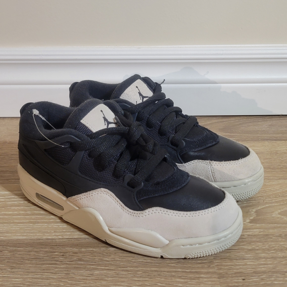 Air JORDAN 4 RM 'Black Light Bone' 4.5Y Sneakers